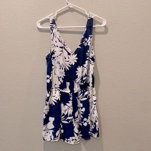 Bloomingdale’s Aqua Blue & White Romper, Size M